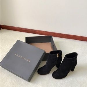 Ann Taylor suede boot